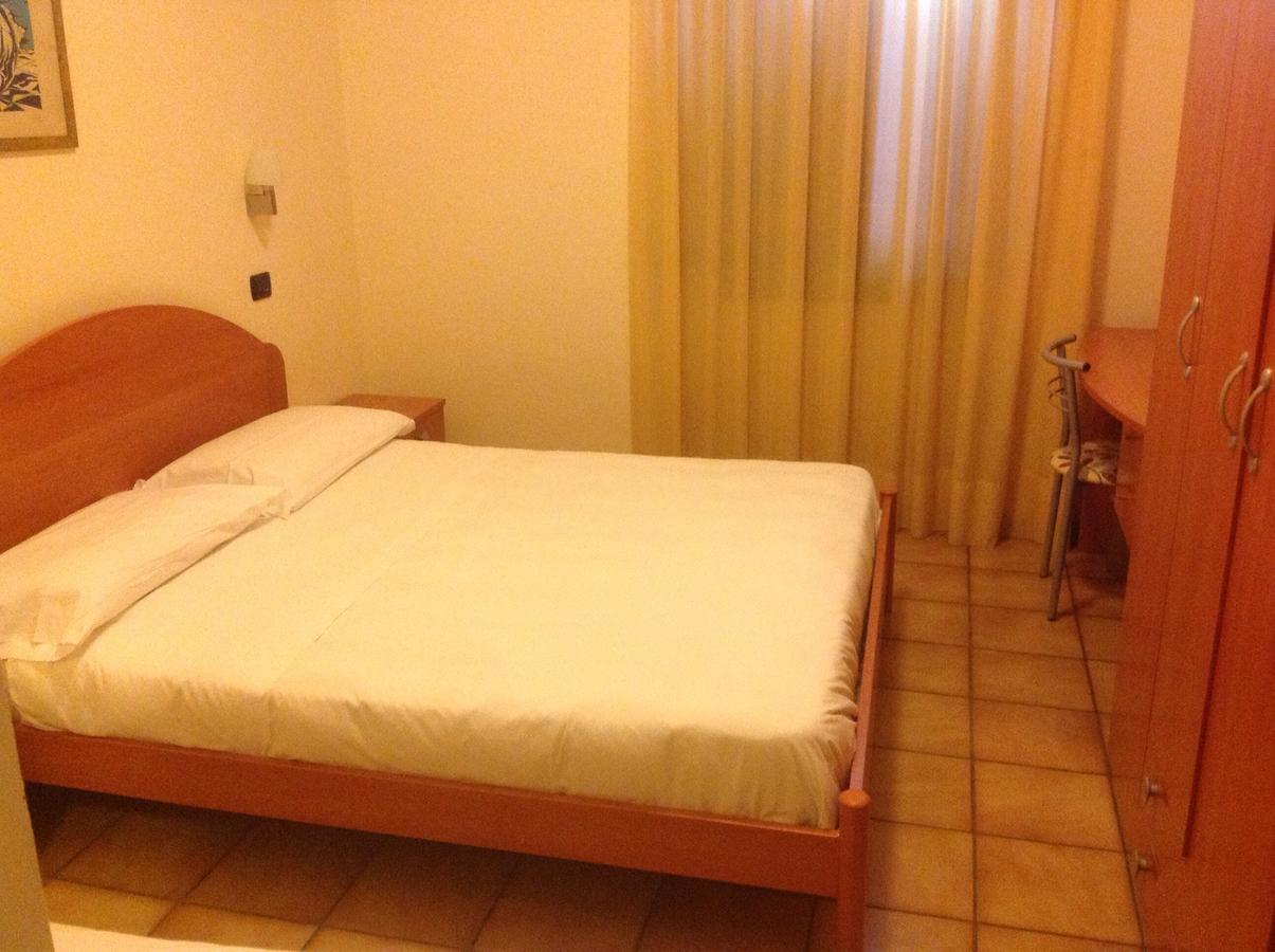 Il Borghetto Hotel Ristorante ลาเมเซ แตร์เม ภายนอก รูปภาพ