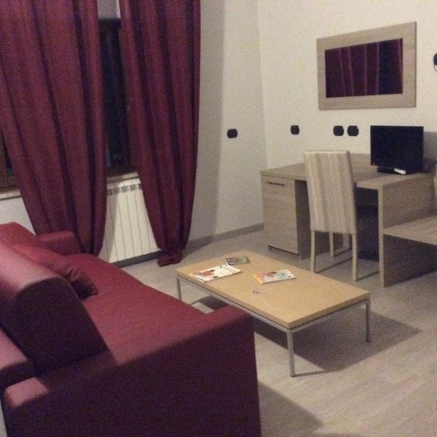 Il Borghetto Hotel Ristorante ลาเมเซ แตร์เม ภายนอก รูปภาพ