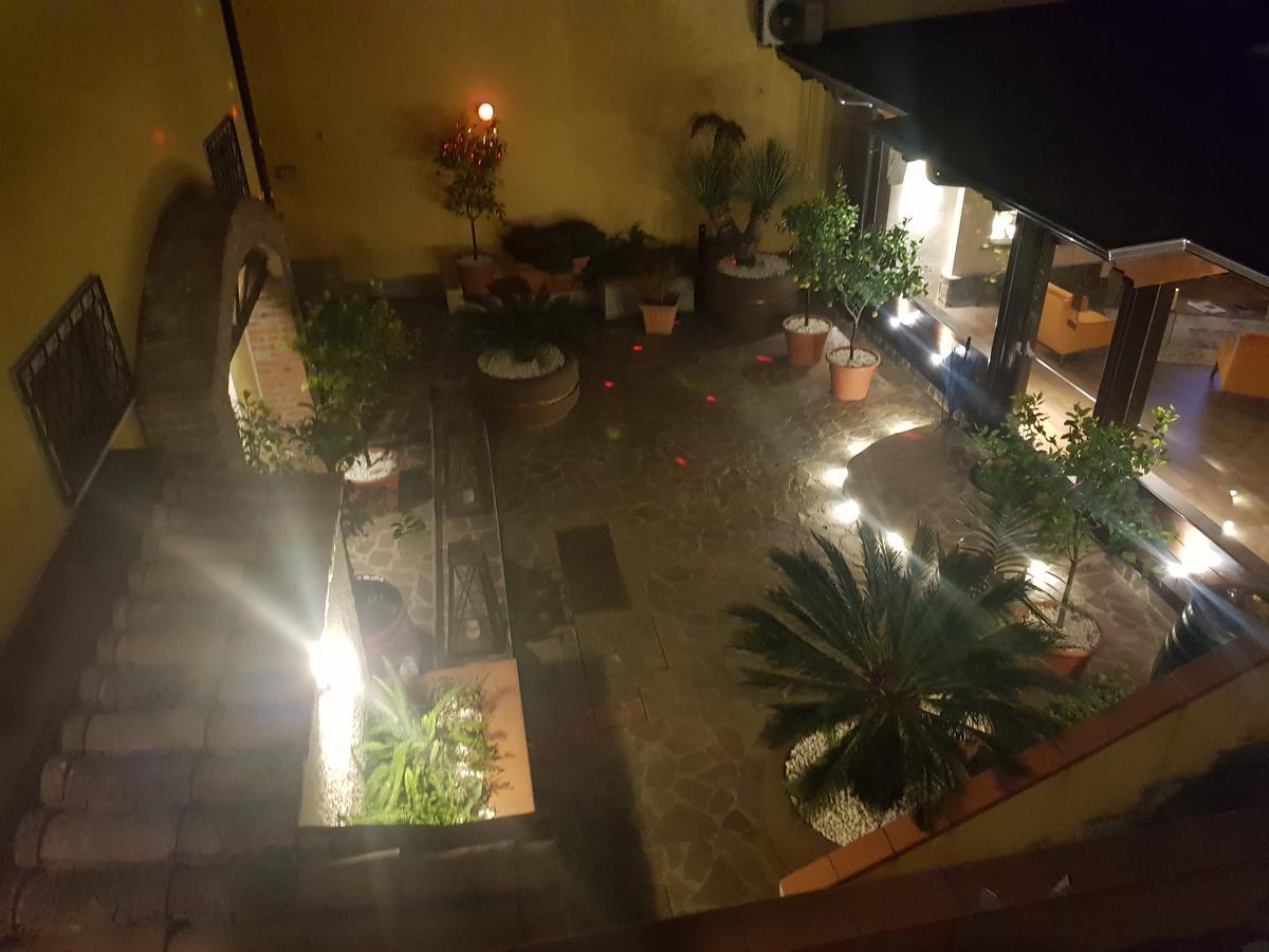 Il Borghetto Hotel Ristorante ลาเมเซ แตร์เม ภายนอก รูปภาพ